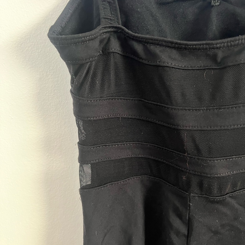 black leotard with cinched front and a mesh striped back detail. Brand So Danca - Picture 4 of 5